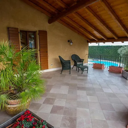 Casale La Meridiana Bed & Breakfast *