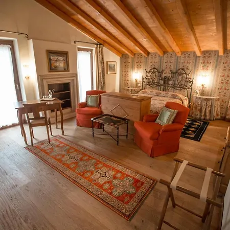 Casale La Meridiana Bed & Breakfast *